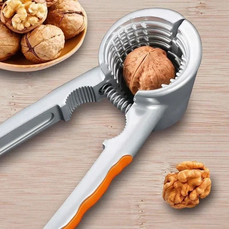 Springloaded nut cracker