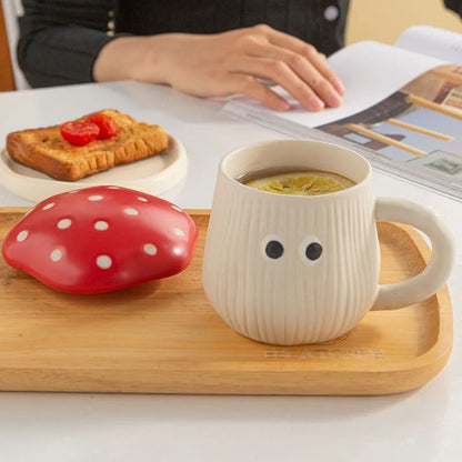 Creative Red Mushroom Ceramic Coffee Cup with Lid – Cute Cartoon Mug for Breakfast Milk, Ideal Birthday Gift