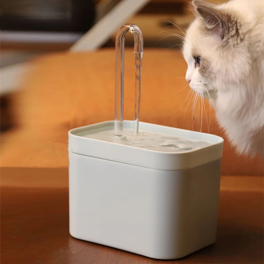 Ultra-Quiet 1.5L Automatic Pet Water Fountain – USB Electric Cat and Dog Dispenser with Burnout Prevention Pump