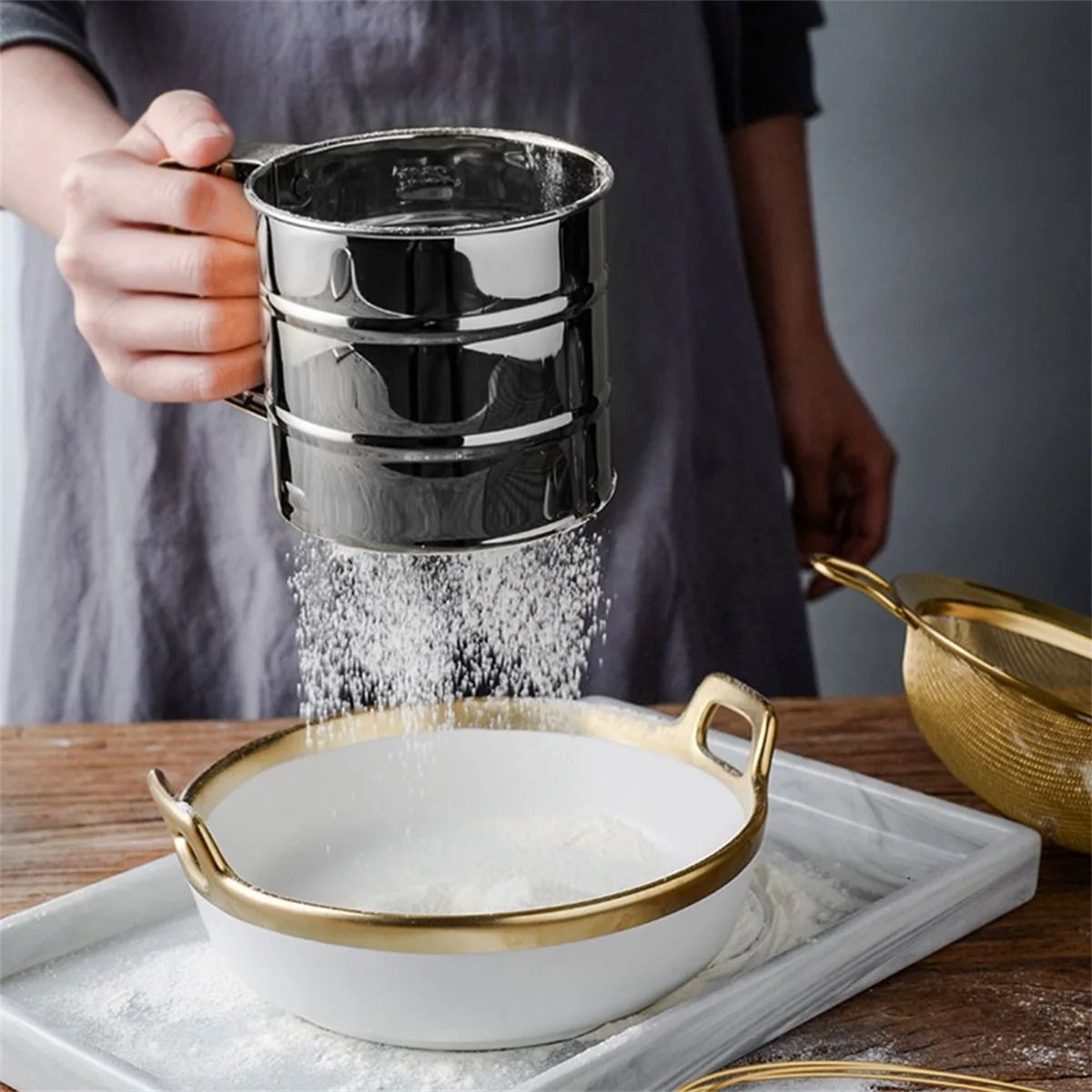 Stainless Steel Handheld Flour Sifter, Fine Mesh Baking Sieve for Effortless Sifting