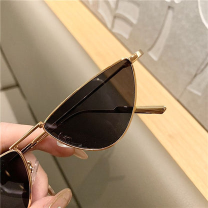 Fashion Metal Small Cat Eye Sunglasses For WomenTrendy Punk Style With Clear Ocean Lens Hip Hop Sha 4