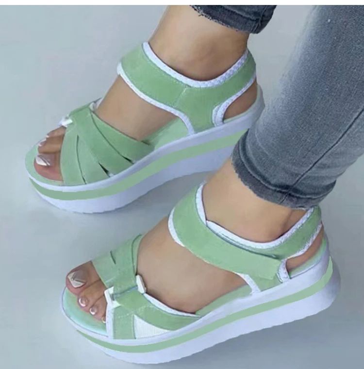 Lightweight Outdoor Platform Sandals for Casual  Beach Wear