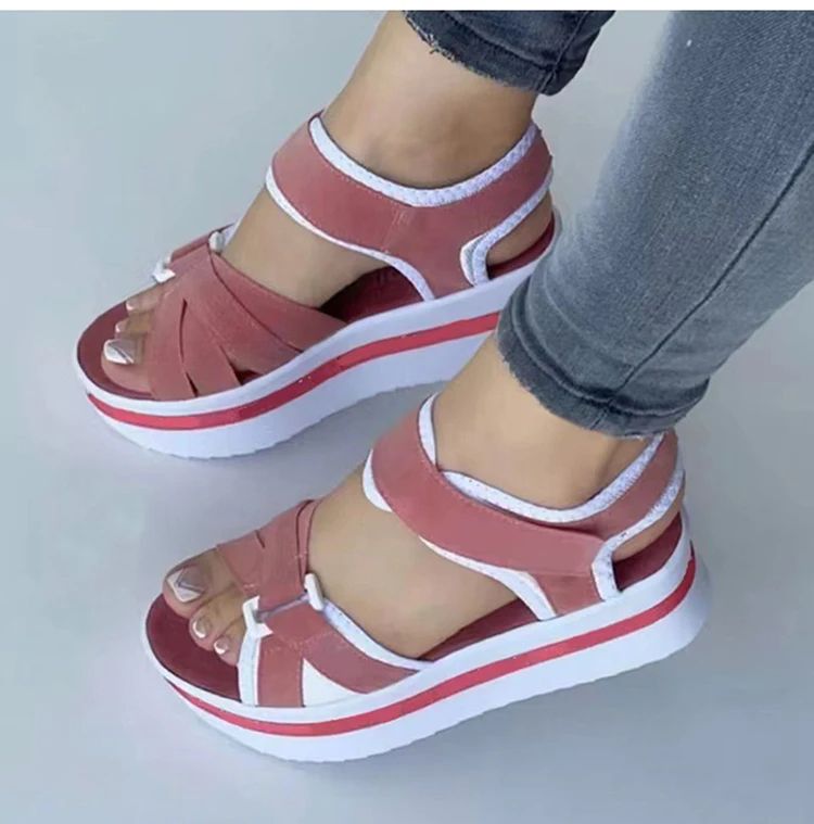 Lightweight Outdoor Platform Sandals for Casual  Beach Wear 2