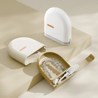 Durable Orthodontic Retainer Case
