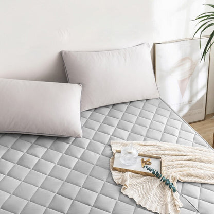 Ultrasonic Mattress Protector Cover Pad, Washable Bed Protector with Elastic Band for Ultimate Comfort