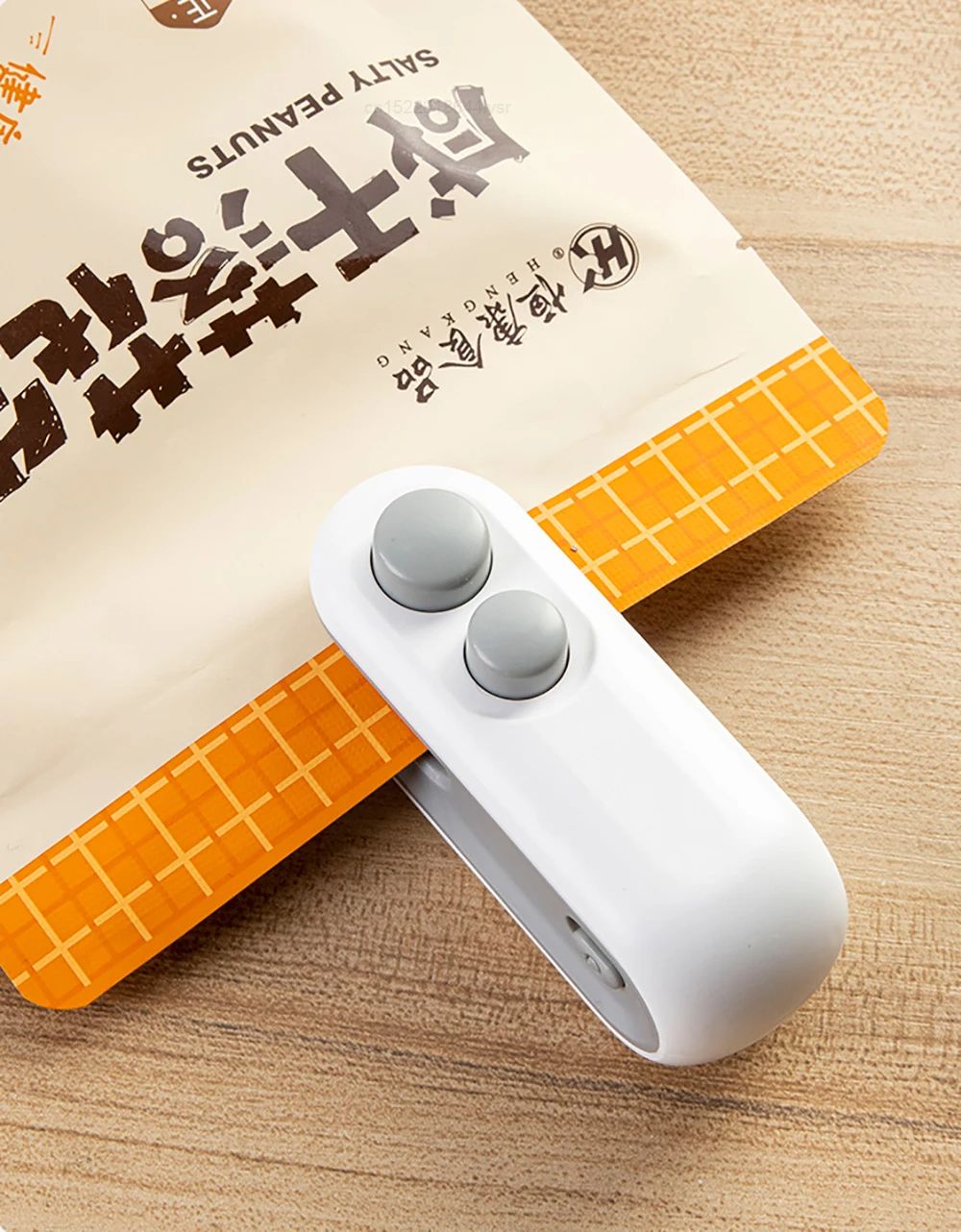 Mini Sealing Machine Handheld Package Sealer for Food Bags Portable Heat Bag Sealer