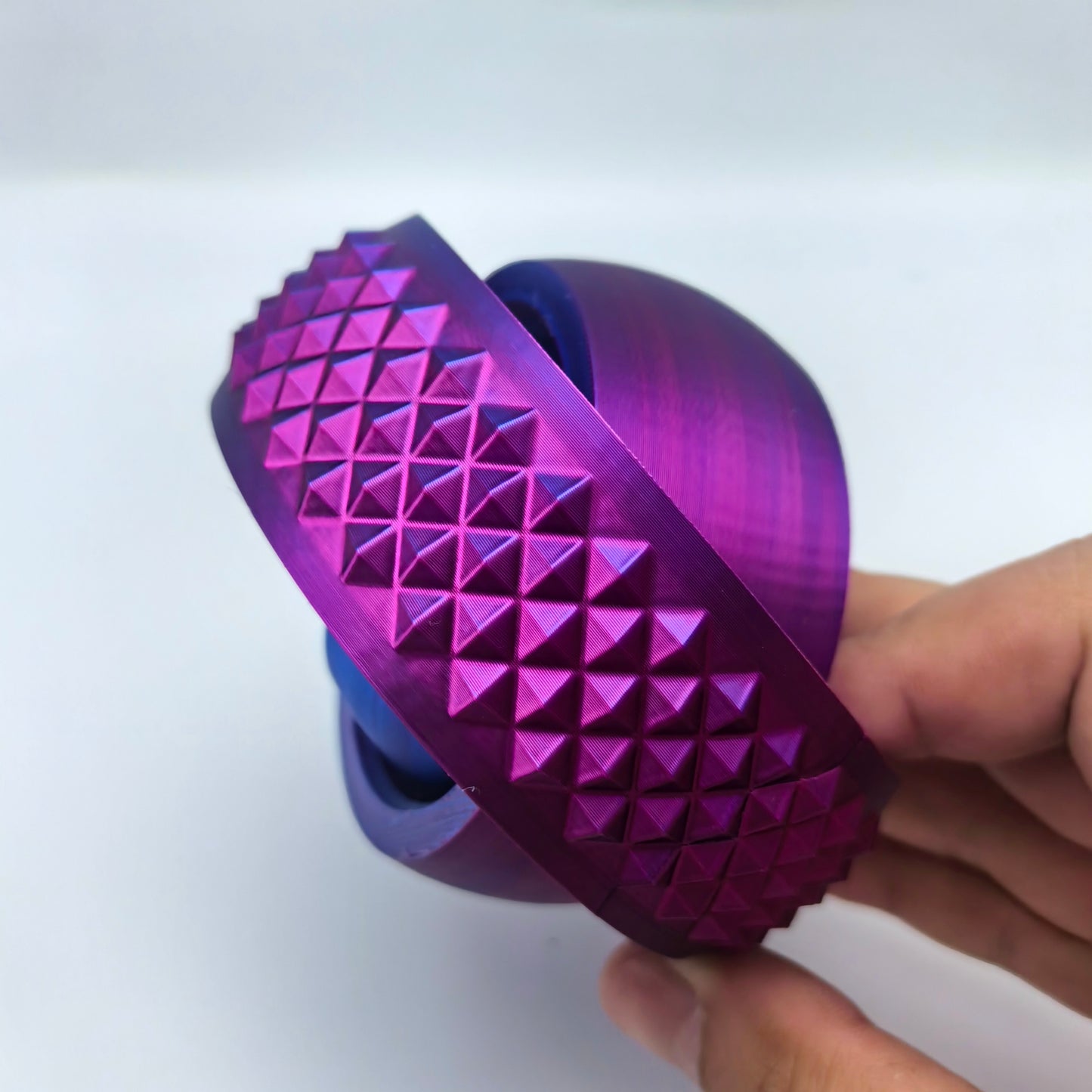 Universal Gravity Rotation Ball 3D Printed Fingertip Gyroscope Toy For Adults  Kids Stress Relief   4