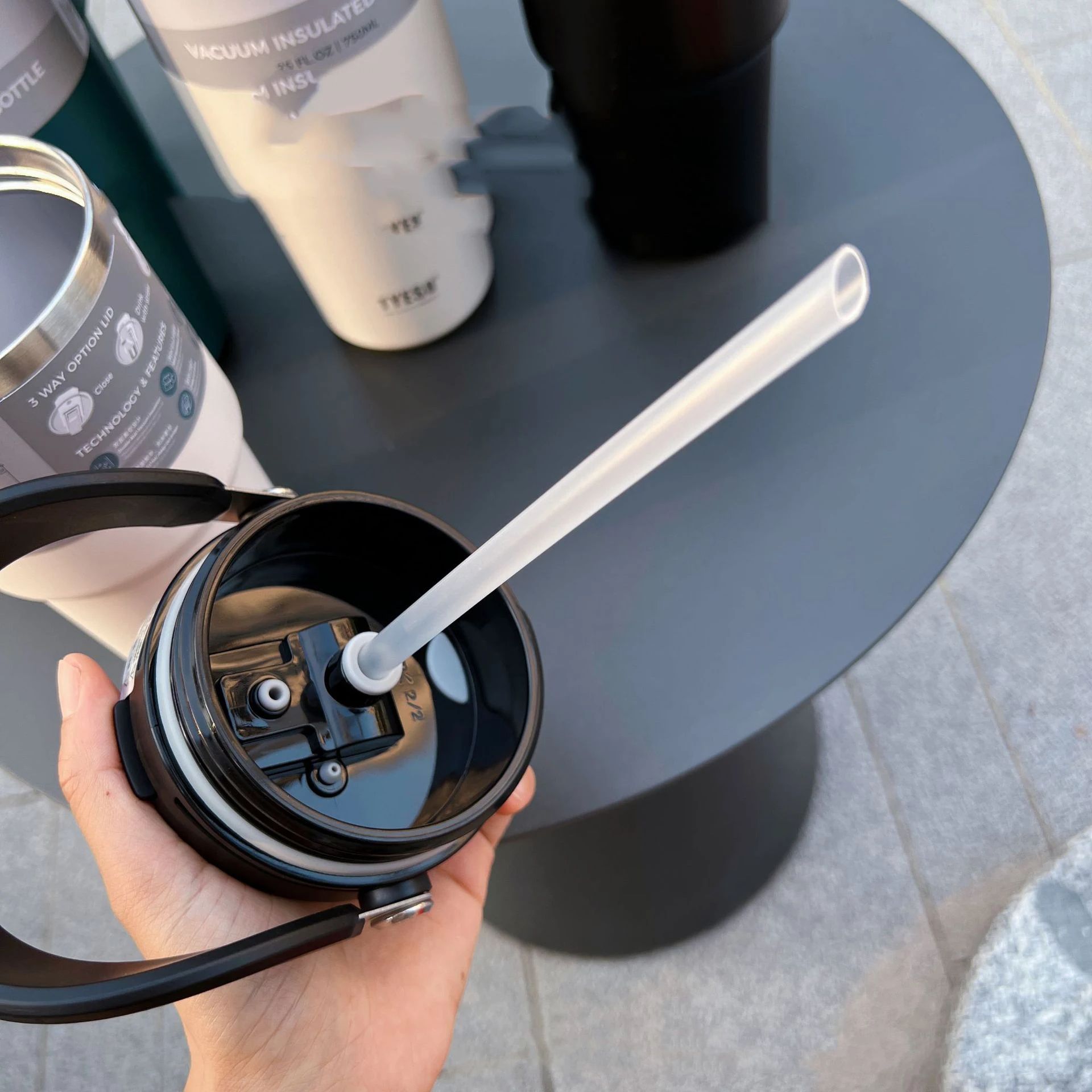 Vacuum Flask Car Water Bottle 304 Stainless Steel Coffee Cup With LeakProof Lid Handle  NonSlip Bas 10
