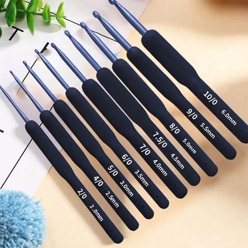 Soft Handle Crochet Set DIY Sweater Knitting Kit With NonSlip Silicone Grip  Ergonomic Hooks 1