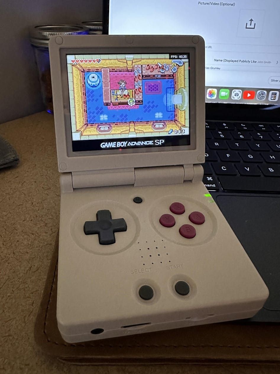 ANBERNIC RG35XXSP Flip Handheld Game Console 35 IPS Clamshell Linux System 64G Storage Online