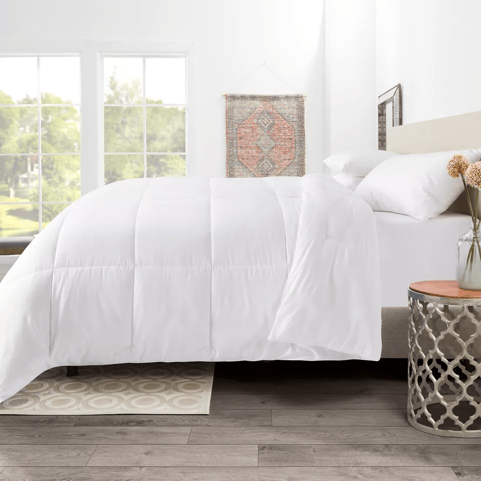 All Season White Down Alternative Comforter Ultra Soft Quilted Duvet Insert 1