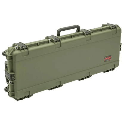 SKB Cases iSeries Hard Exterior Parallel Limb Bow Case, Green Archery Case with Wheels, TSA-Ready Latches, Arrow Storage