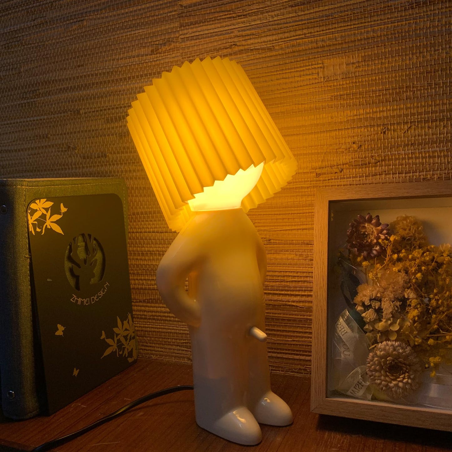 Creative Table Lamp, Little Naughty Boy Night Light for Childrens Bedroom & Desk Decoration