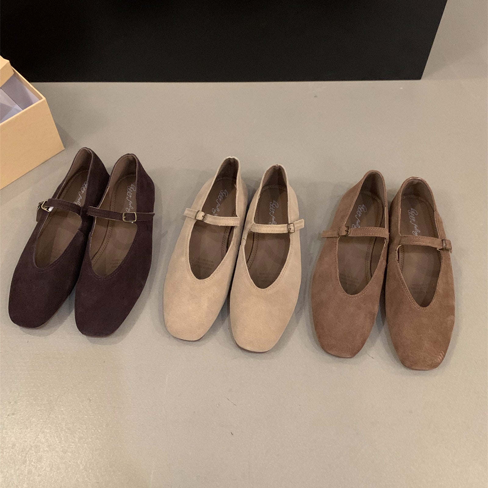 Classic Ballet Flats for Women Soft Leather Round Toe Slip-On Shoes