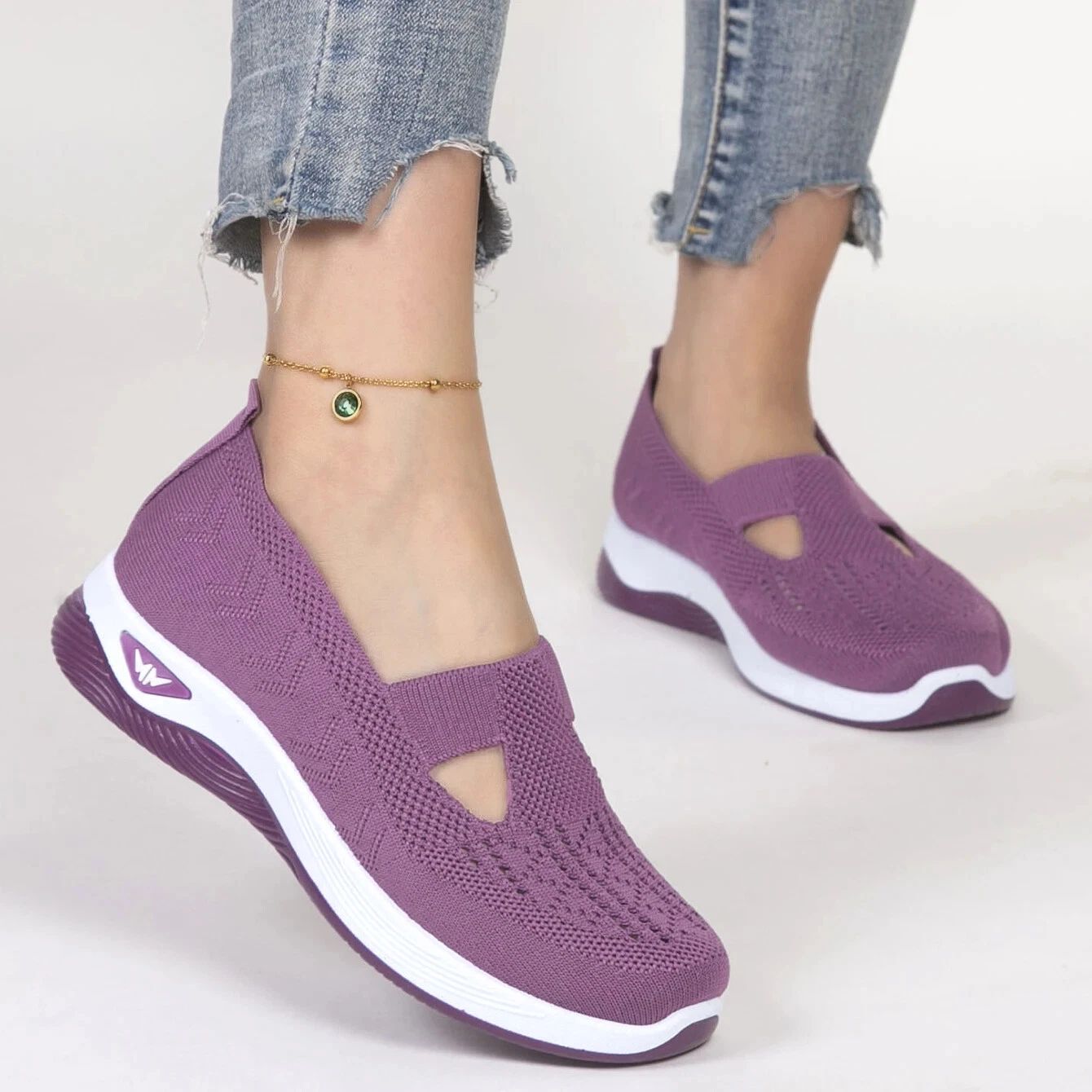 AirStride Womens Lightweight Breathable NonSlip Sneakers 6