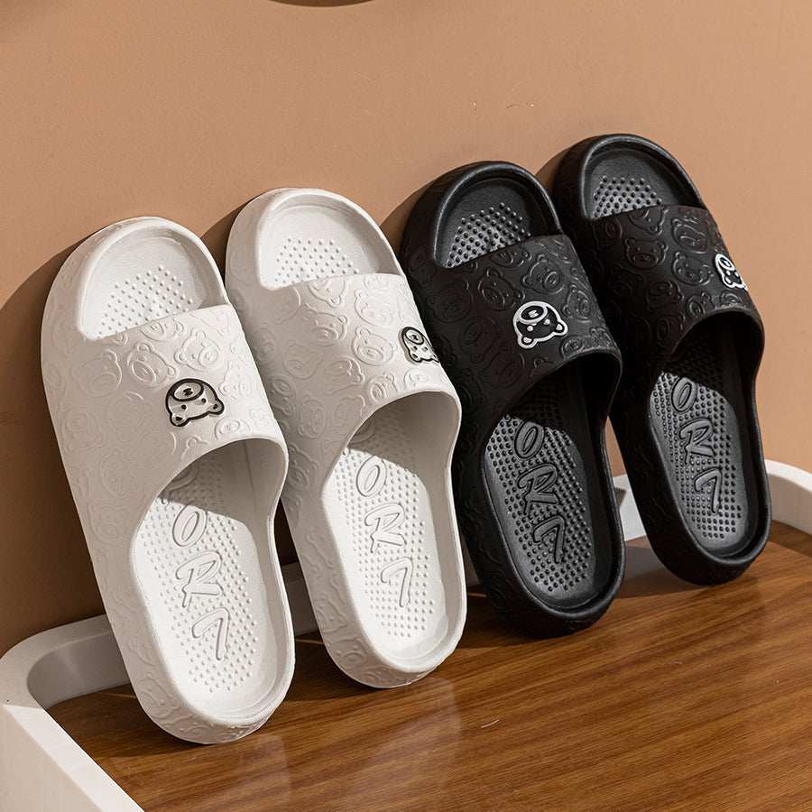 Trendy Summer Slippers for Men & Women Soft Comfy Non-Slip Indoor Beach Slippers with Cute Bear Print