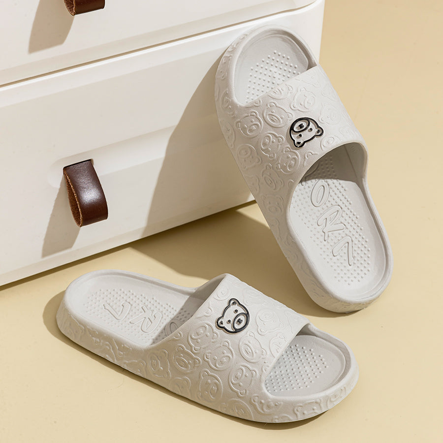 Trendy Summer Slippers for Men & Women Soft Comfy Non-Slip Indoor Beach Slippers with Cute Bear Print