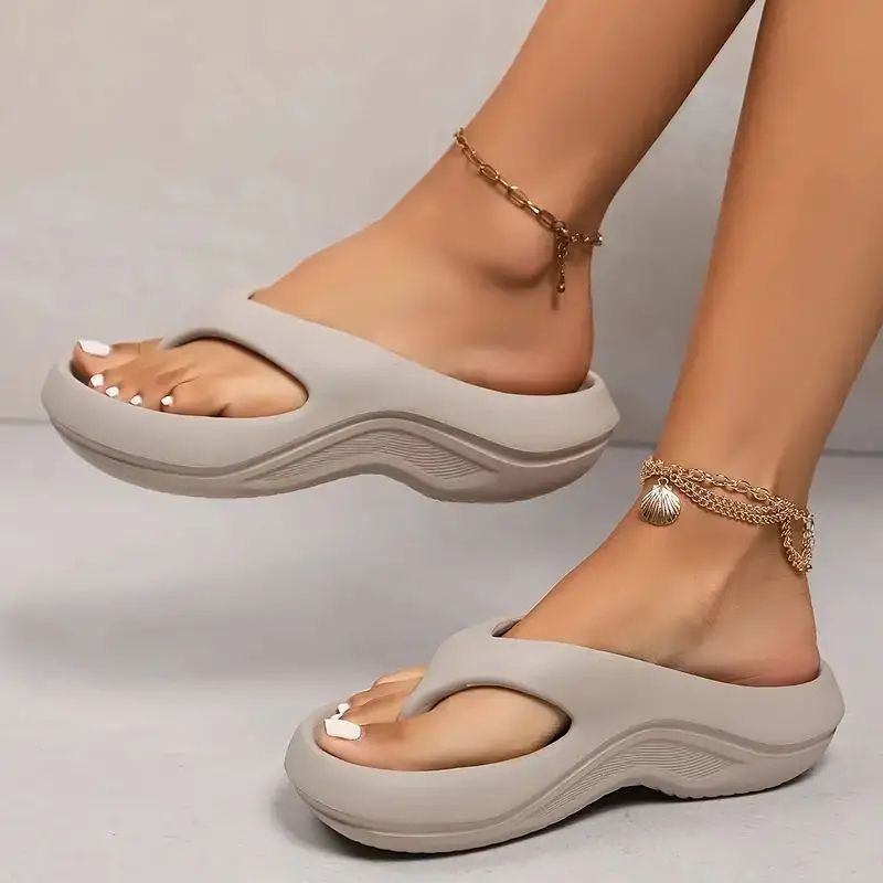 2024 Summer Thick Platform EVA Flip Flops for Women Comfortable Clip Toe Non-Slip Beach Sandals with Soft Cloud Sole
