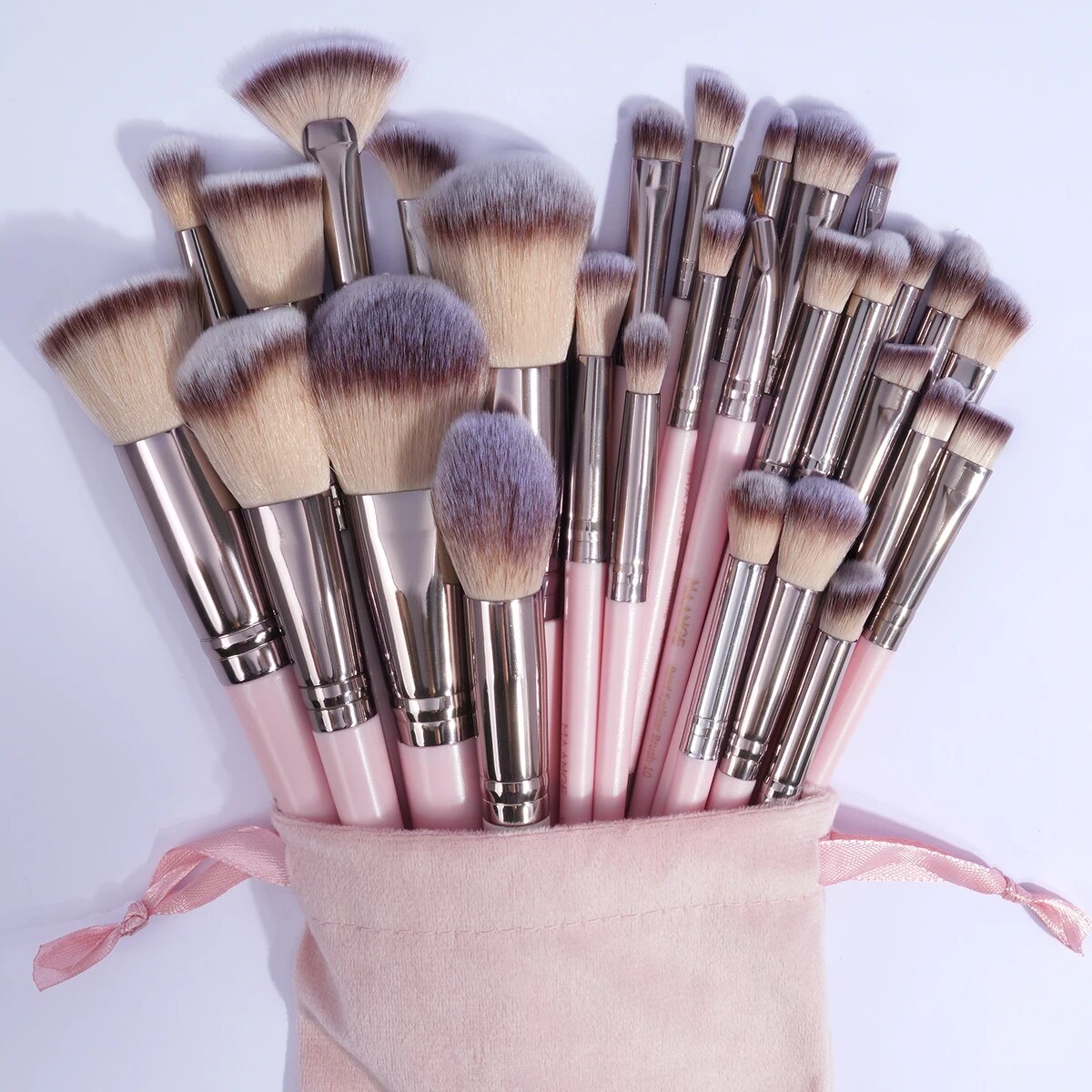 Professional Cosmetic Brushes Collection HighQuality Makeup Tools For Seamless Blending  Precision 7