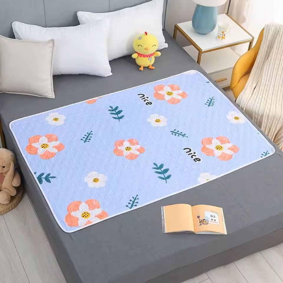 Washable Waterproof Underpad 100x150cm Soft Leakproof Bed Protector For Baby Or Adult 1