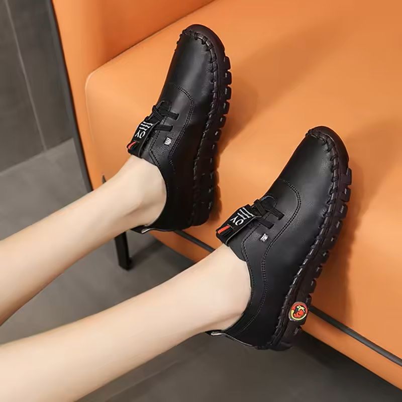 Womens Casual Leather Sneakers With Flat Sole And Lace Up Design 1