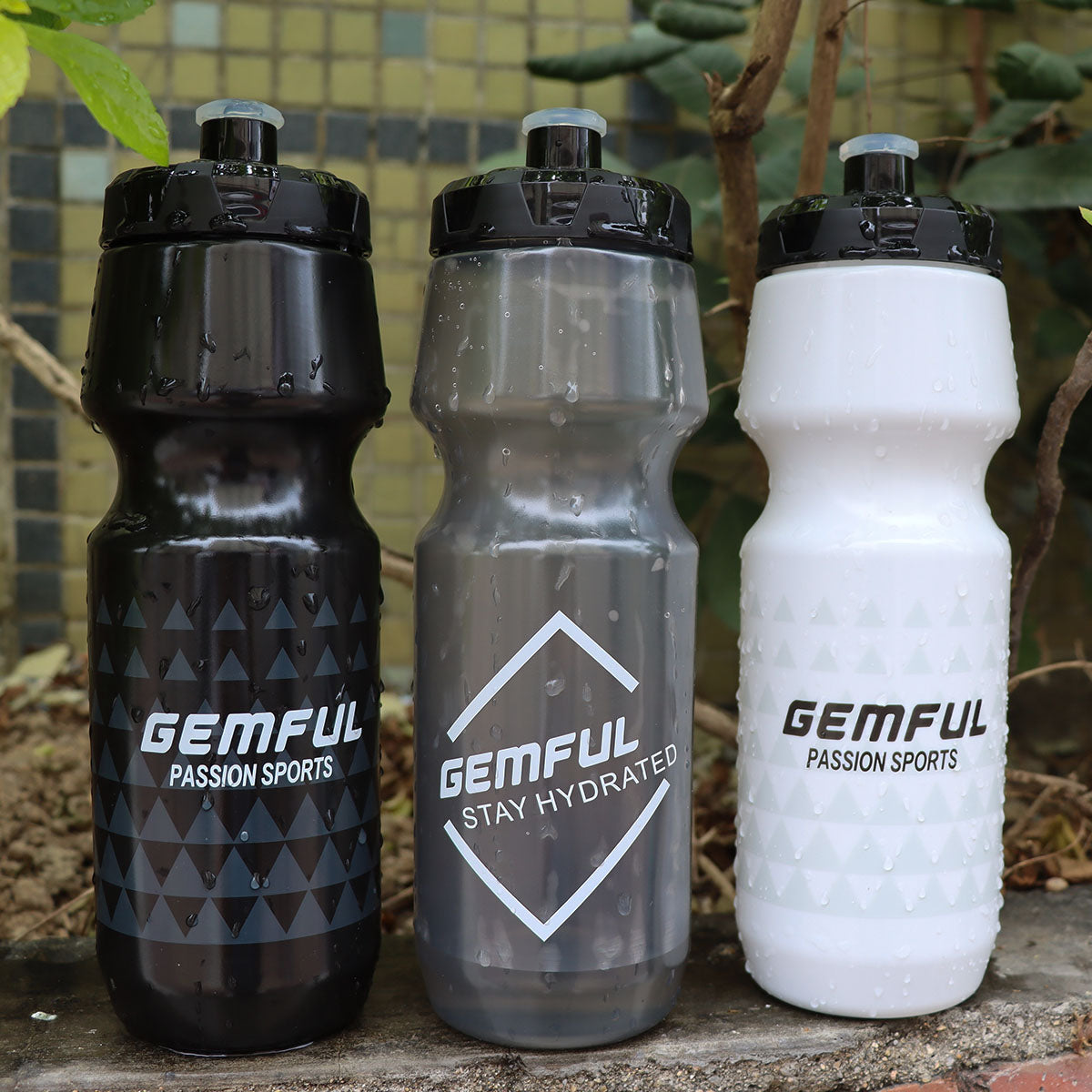Bike Water Bottle, BPA-Free Squeeze Drink Cup, 24oz Lightweight Reusable Plastic for Sports & Cycling