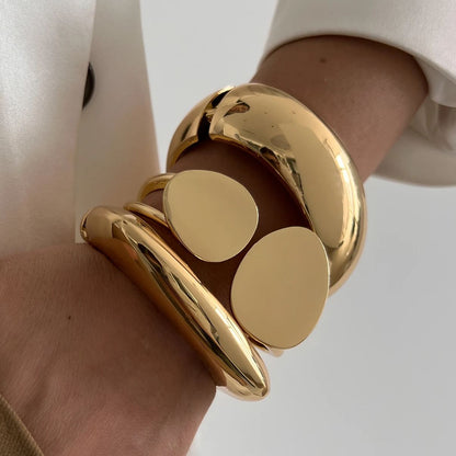 Smooth Heavy Metal Steampunk Bangle by Ingemark, Chunky Gold Arm Bracelet for Punk Hip Hop Fashion