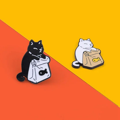 2PCs Cute Black White Cat Brooch Set  Cartoon Animal Lapel Pins For Clothes Backpacks  Gifts 2