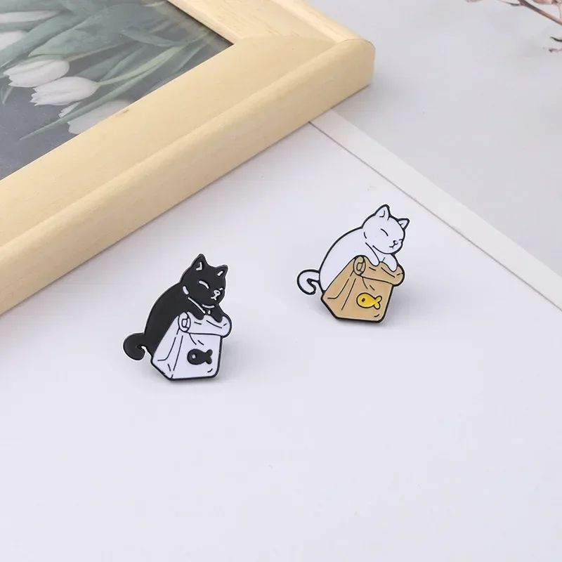 2PCs Cute Black White Cat Brooch Set  Cartoon Animal Lapel Pins For Clothes Backpacks  Gifts 5