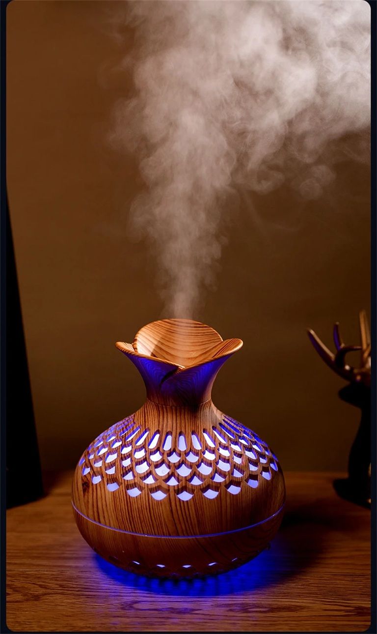 Wood Grain USB Humidifier – 300ml Aromatherapy Diffuser for Home or Office