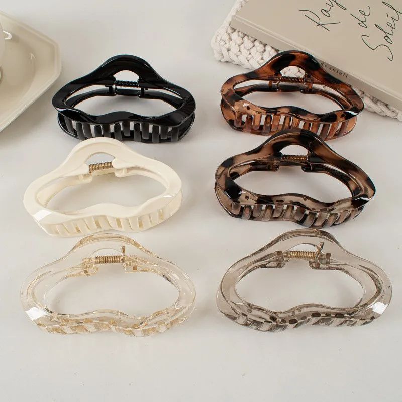 Irregular Hollow Out Hair Claws Clips For Women Girls Large Tortoiseshell Crab Hair Clamps Barrette 2