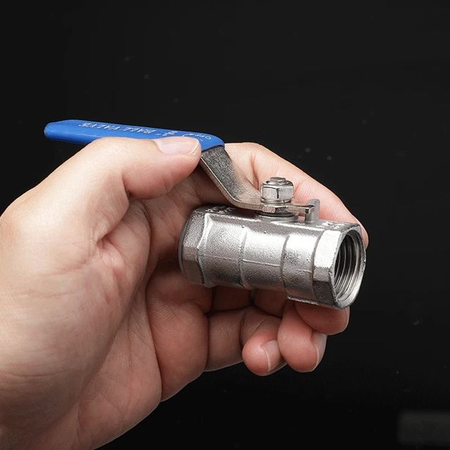 ProFlow SS304 Ball Valve  HeavyDuty Stainless Steel Plumbing Connector With Female Thread 1