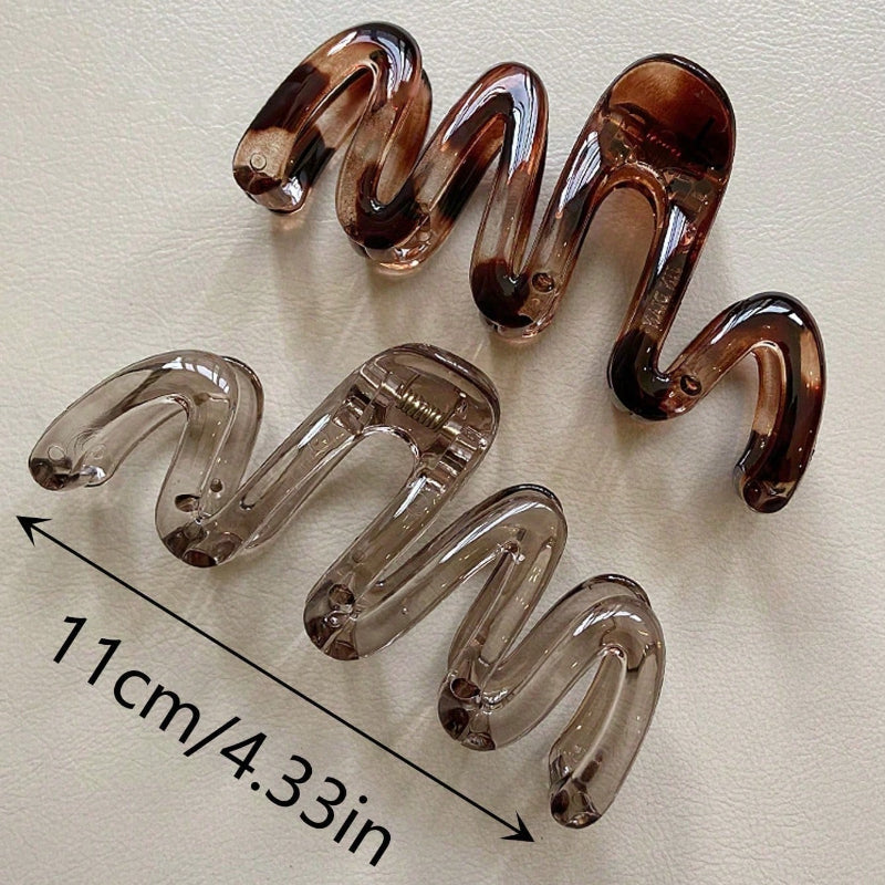 Trendy Y2K Hair Clips For WomenLarge 11cm Glossy Wavy Claw Clips Amber Brown 2PCSMinimalist 90s Ret 2