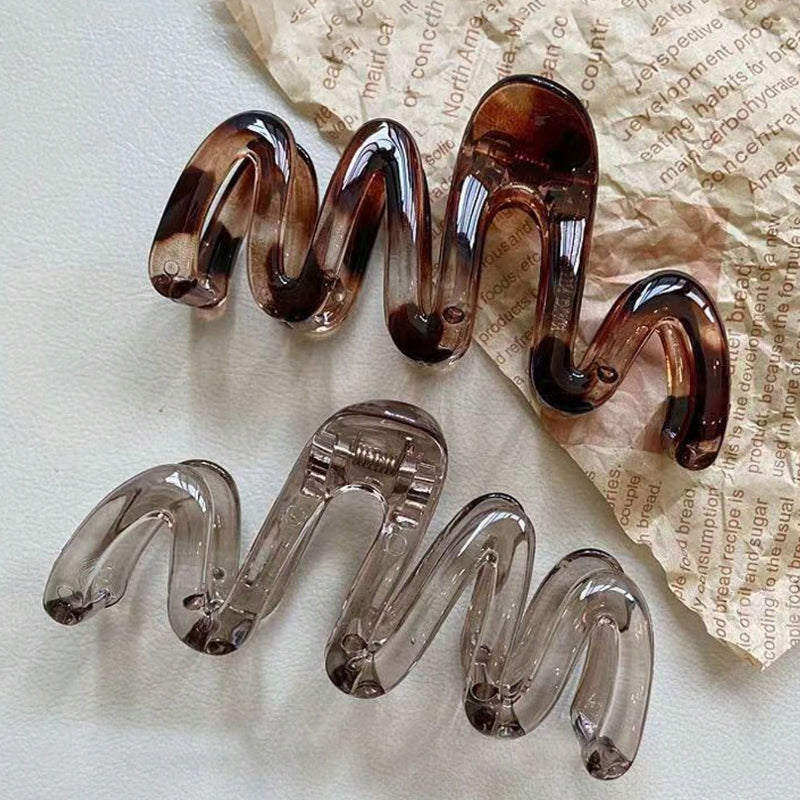 Trendy Y2K Hair Clips For WomenLarge 11cm Glossy Wavy Claw Clips Amber Brown 2PCSMinimalist 90s Ret 7