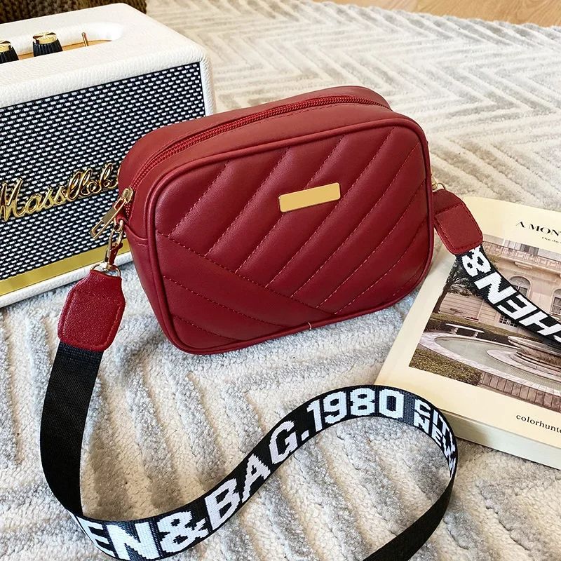 Vintage Lingge Embroidered PU Leather Crossbody Bag Fashion Women Small Shoulder Messenger Zipper H 8