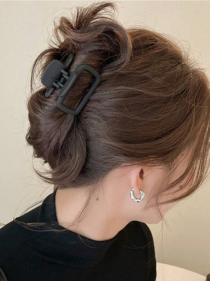 Elegant Square Hair Claw Clip For Women Lightweight Fashionable Hair Styling 2