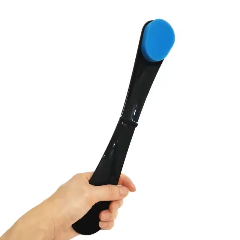 Self Lotion And Sunscreen Back Applicator Stick 4