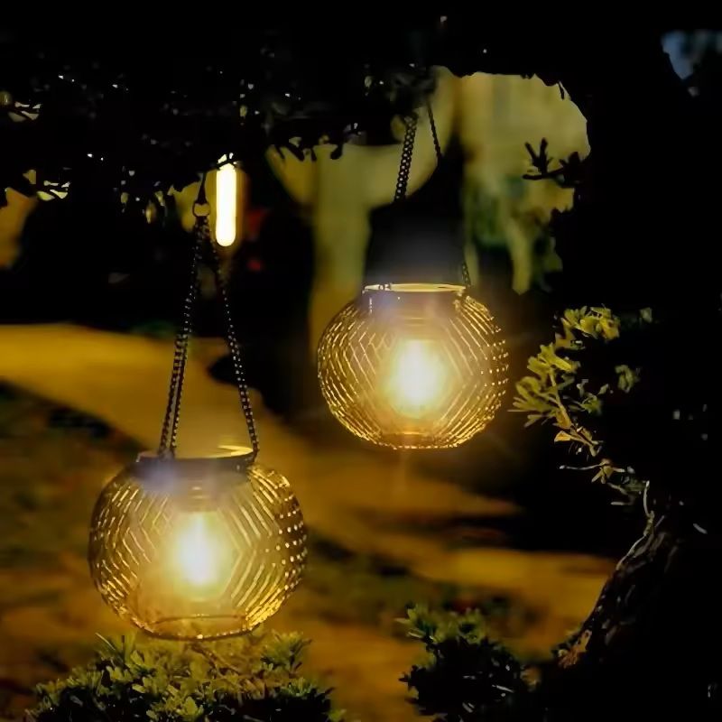 Solar Outdoor Hanging Lantern For Garden And Yard Decoration 1