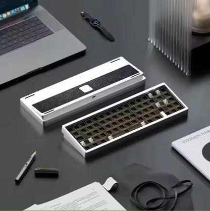 Aluminum Mechanical Keyboard Kit With RGB Wireless Bluetooth And Gasket Mount 1