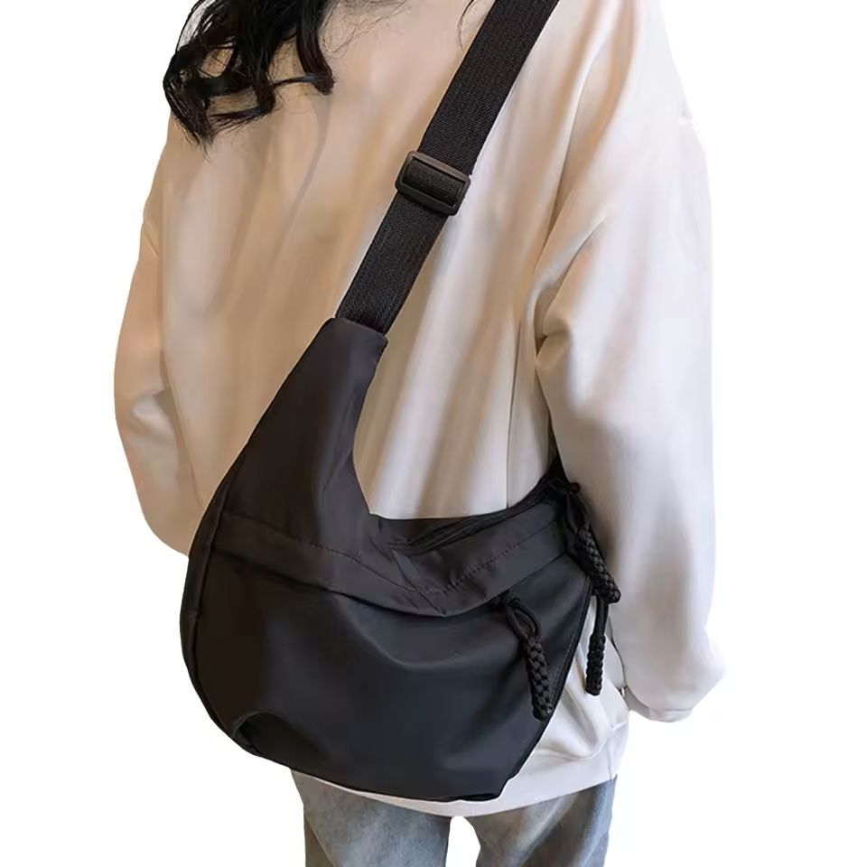 Classy Commuter Shoulder Bag  Large Capacity Crossbody For Work  Everyday Use 3