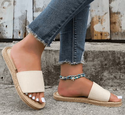Womens Soft Sole Flat Sandals Comfortable NonSlip Summer Flip Flops 2