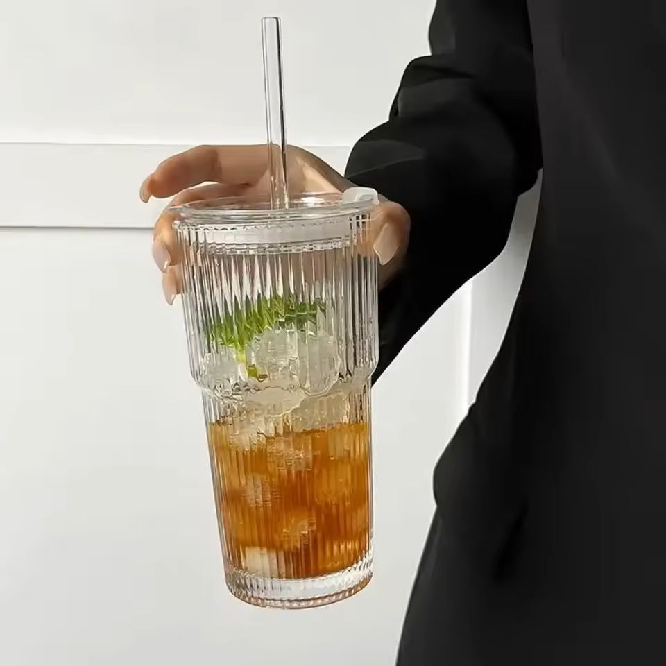 Striped Glass Cup With Lid And Straw 600ml 4