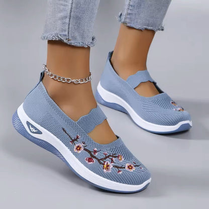Womens Breathable Mesh Flat Shoes For Summer Walking 2