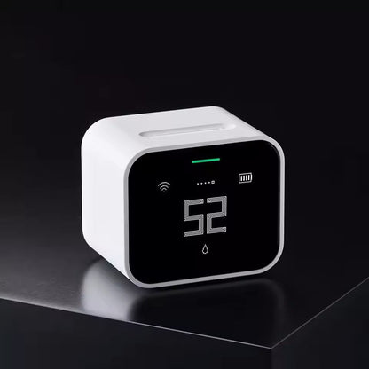 Smart Air Quality Monitor with CO2, PM2.5, and Temperature Sensors