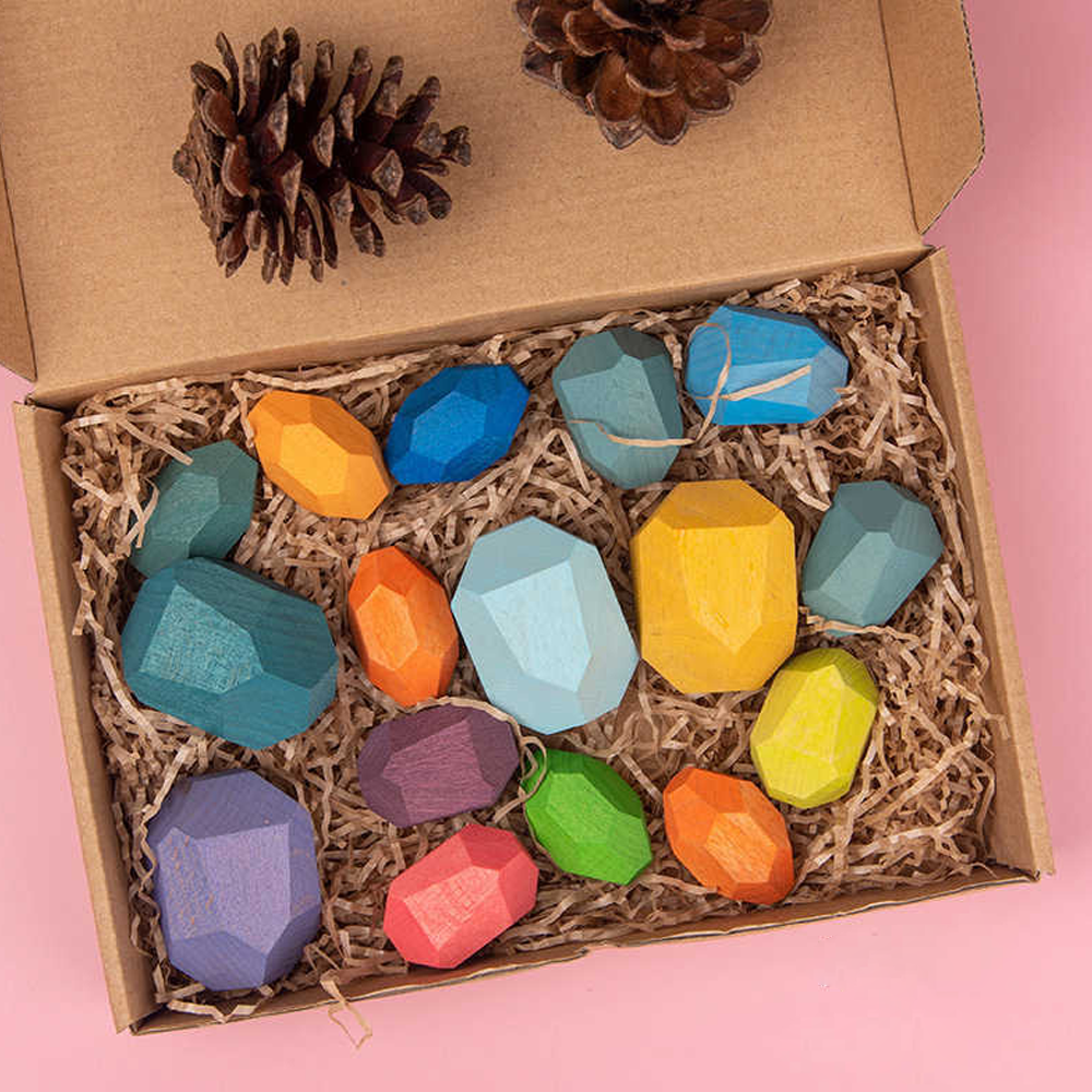 Tumi Ishi Wooden Rock Balancing Toy 16 Pieces